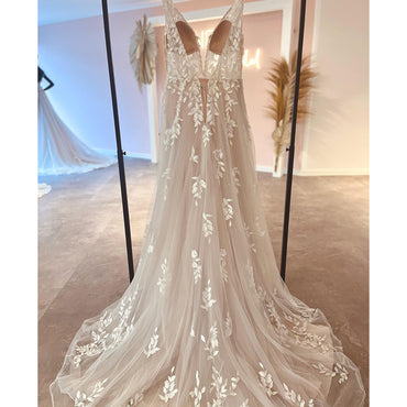 Champagne Boho Wedding Dress Lace Appliques Tulle Long Bridal Beach Wedding Gowns