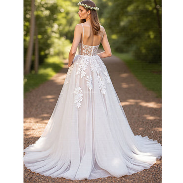 スパゲッティストラップ Aライン コルセット アップリケ Vネック ウェディングドレス