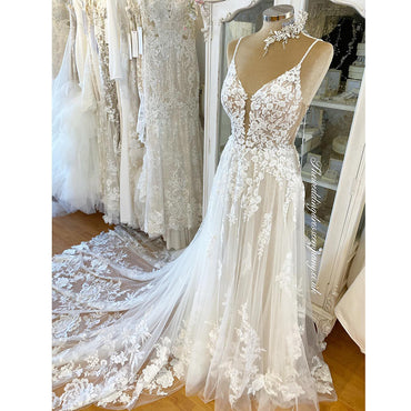 Spaghetti Straps Lace Wedding Dress Sexy Bridal Tulle Boho Wedding Gown