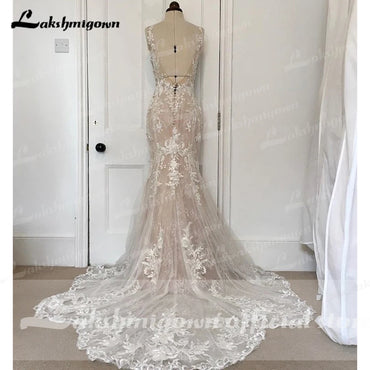 V Neck Illusion Court Train Boho Mermaid/Trumpet Wedding Dress