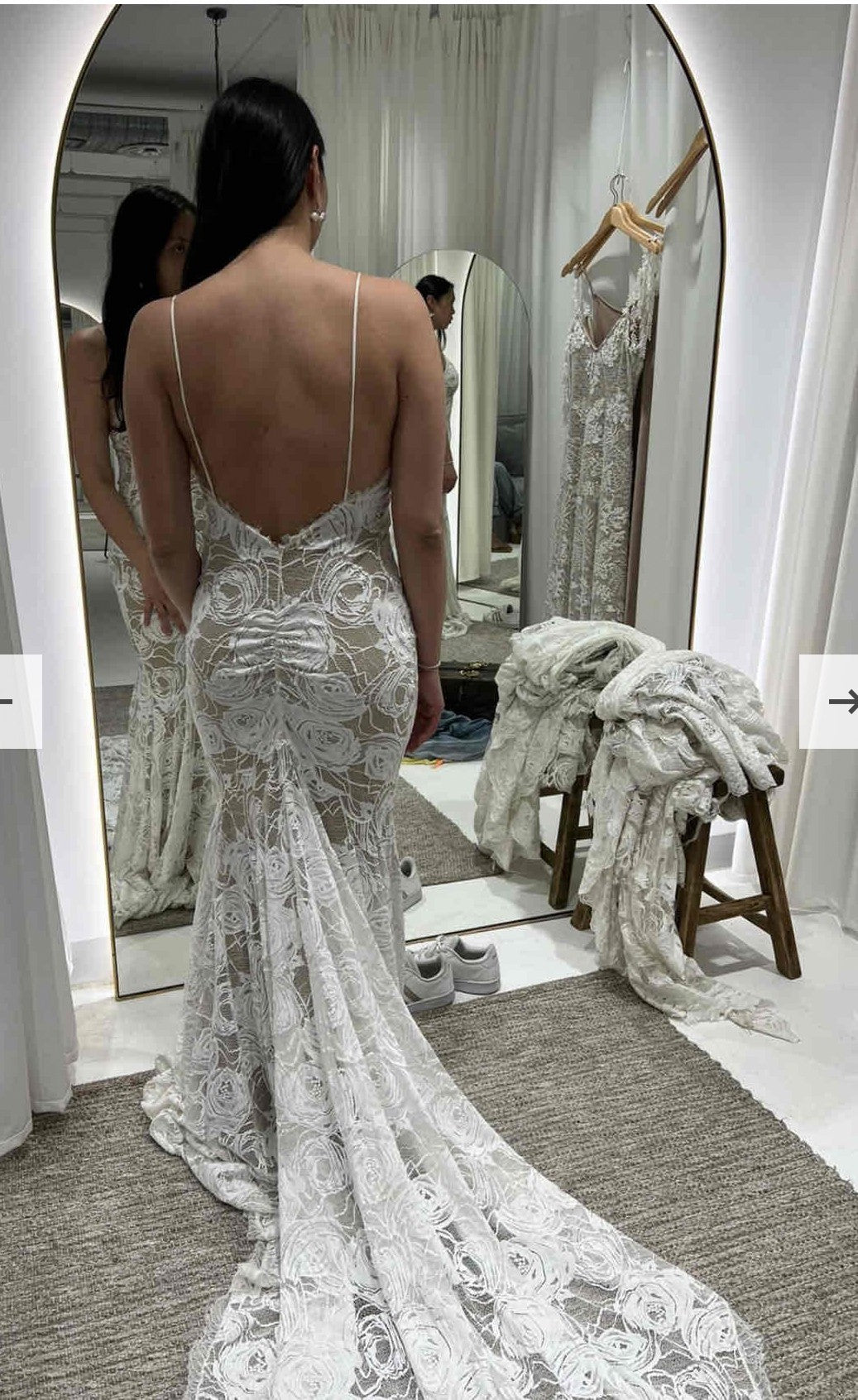 Boho Mermaid Wedding Dresses Spaghetti Straps Lace Backless Beach Sexy V-Neck Bohemian Bridal Gowns