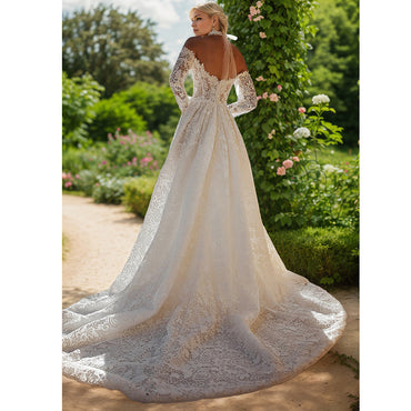 Splendidi abiti da sposa a linea A con scollo a cuore e spalle scoperte Abito da sposa in pizzo a maniche lunghe
