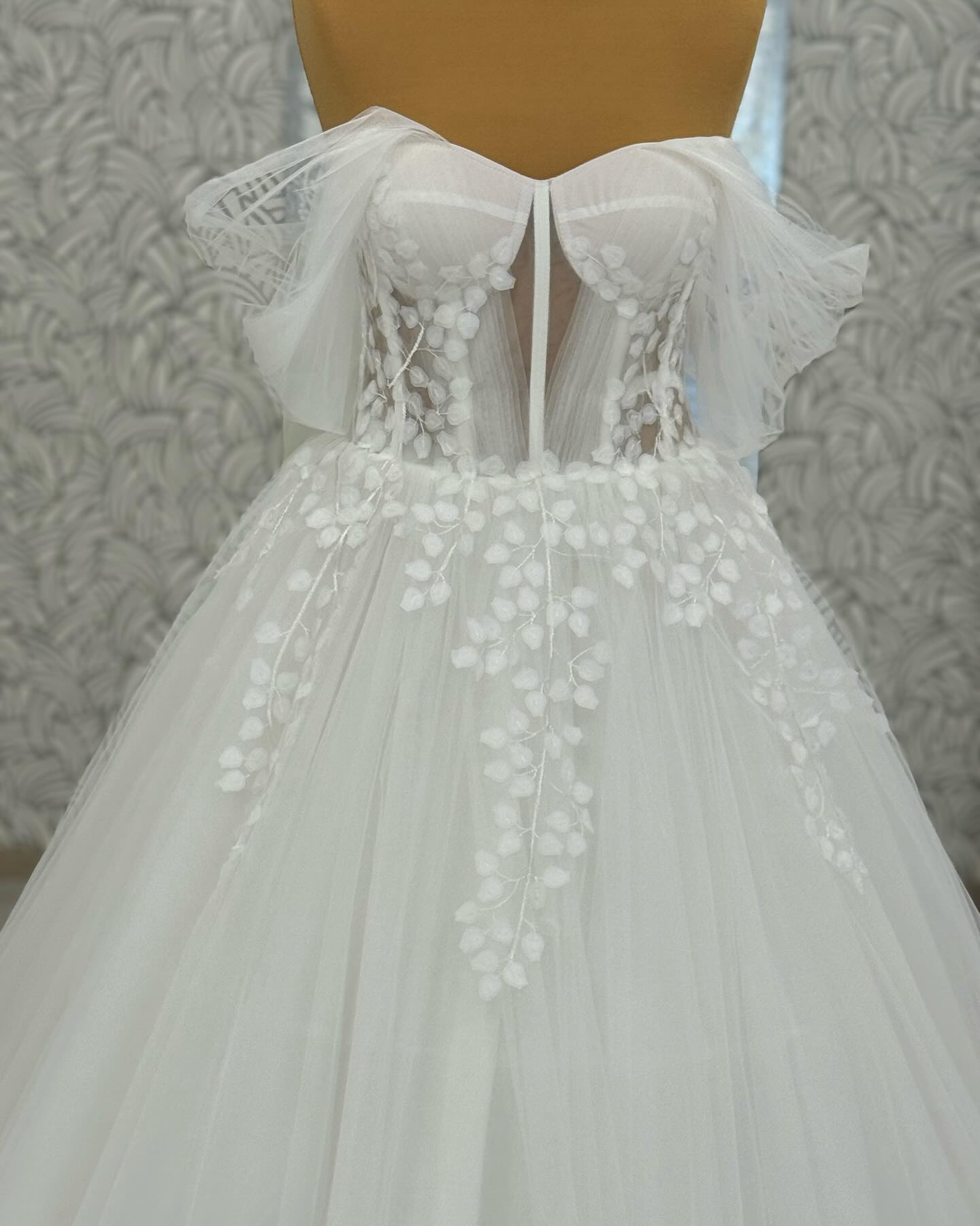 Civil Boho A Line Wedding Dress Floral Lace Appliques Beach Bridal Gown