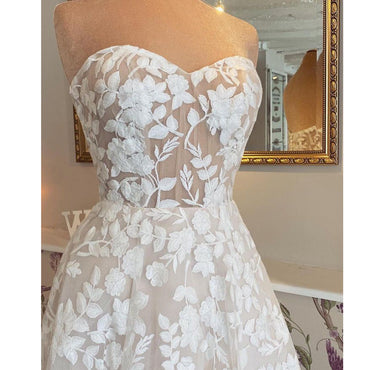 Full Lace Floral Sweetheart Neckline Princess Beach Wedding Dress