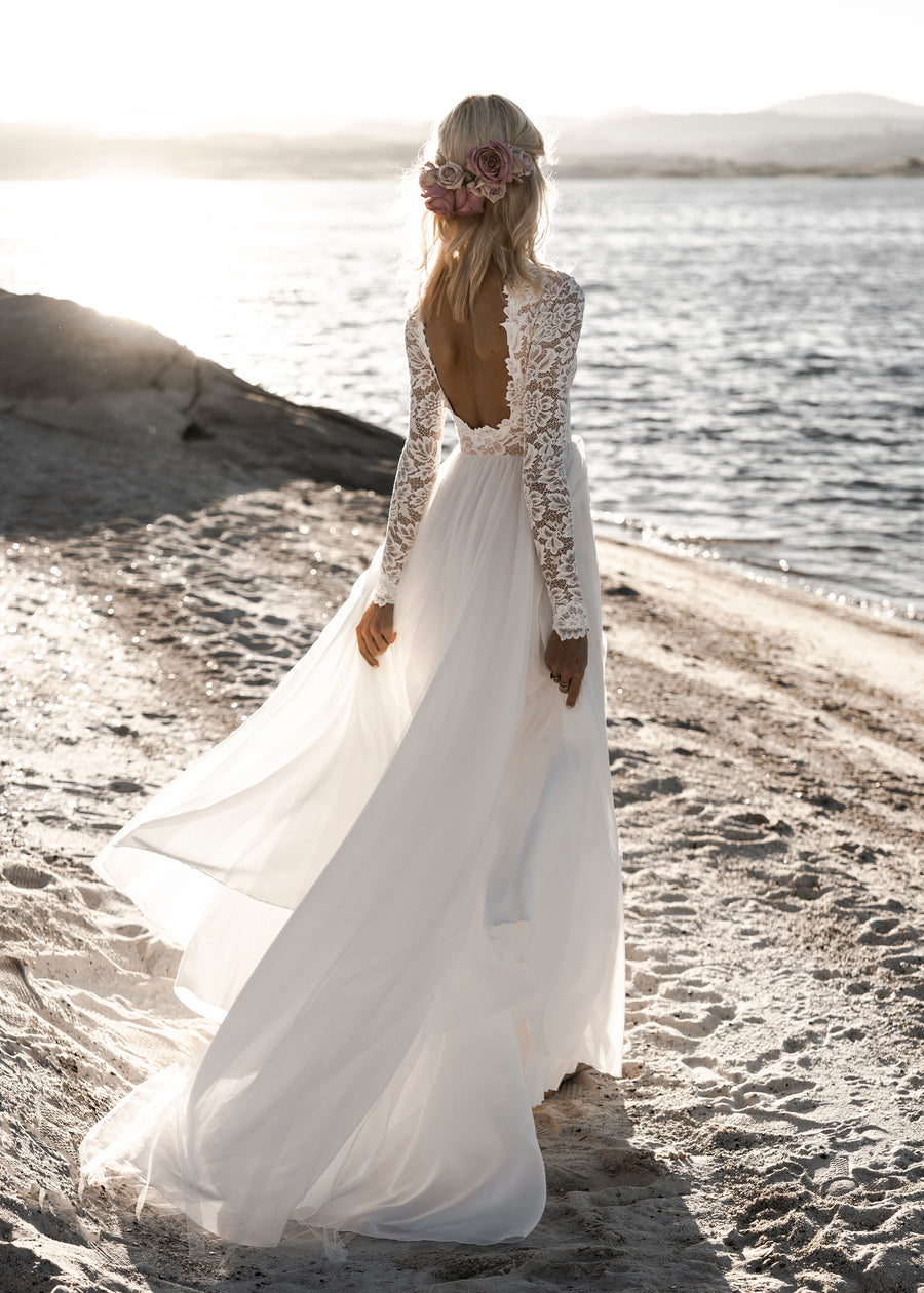 A Line Bohemian Lace Wedding Dresses with Long Sleeves