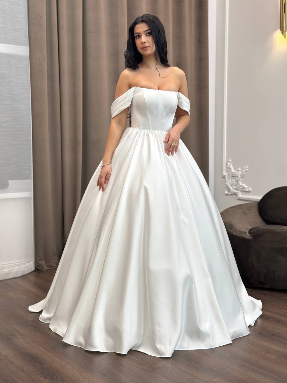 Off-Shoulder Satin Wedding Dress Elegant Princess Ball Gown