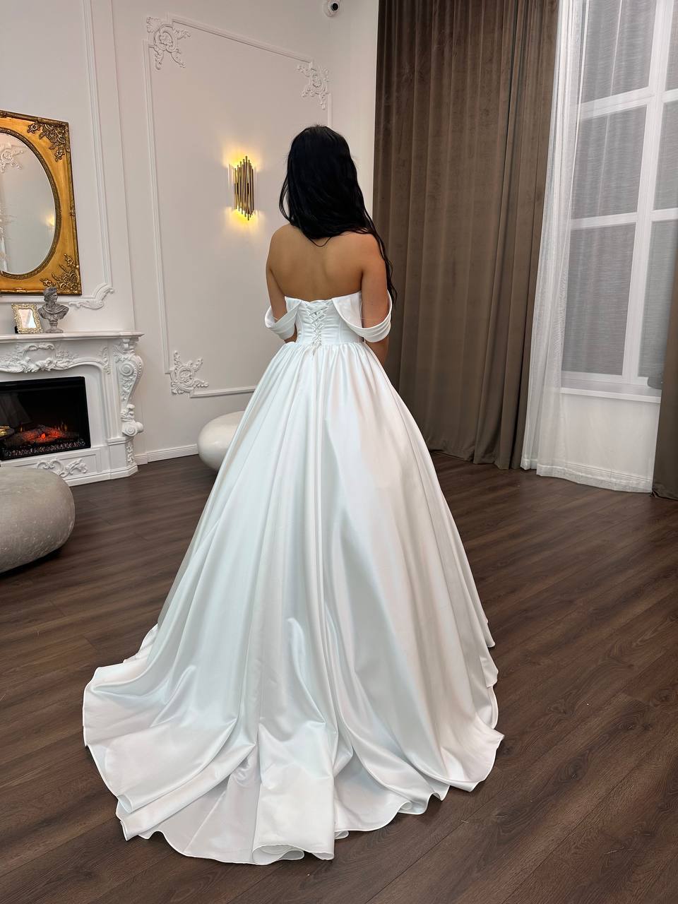 Off-Shoulder Satin Wedding Dress Elegant Princess Ball Gown