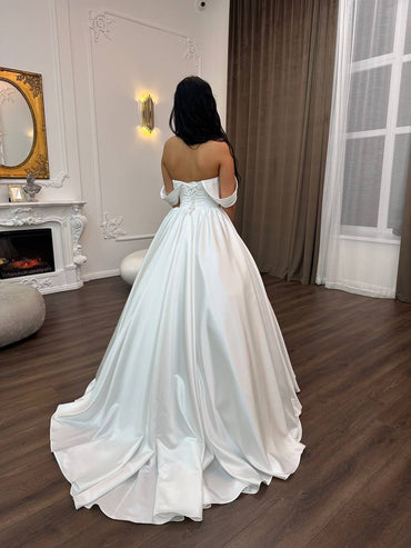Off-Shoulder Satin Wedding Dress Elegant Princess Ball Gown