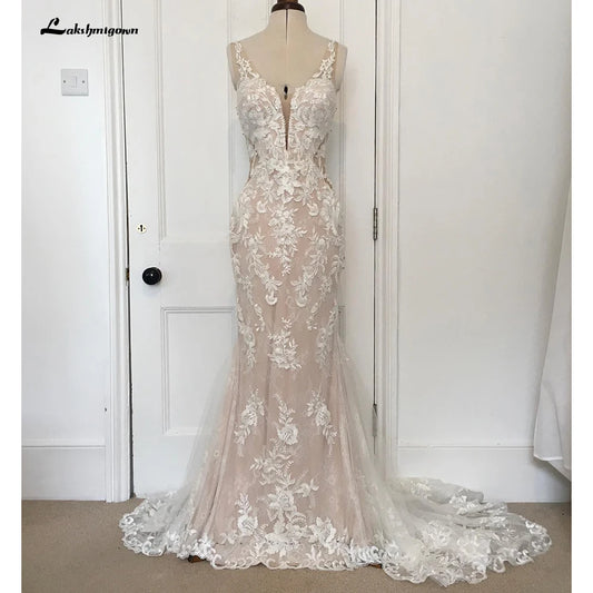 V Neck Illusion Court Train Boho Mermaid/Trumpet Wedding Dress