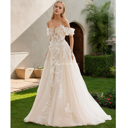 Off the Shoulder Champagne Wedding Dresses Applique Lace Sweetheart Tulle A Line Bridal Gown