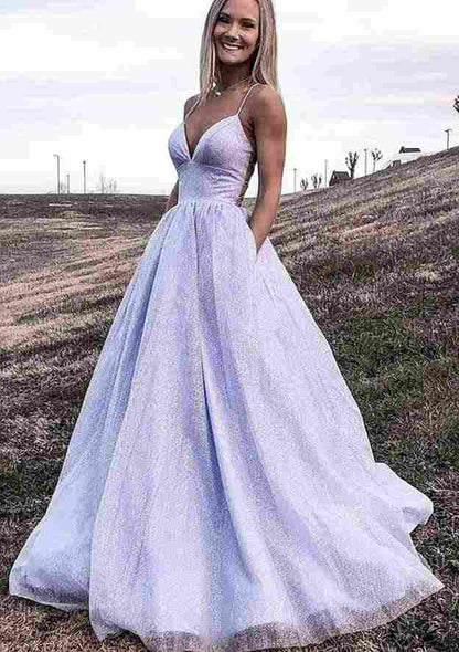 Vestido de fiesta con tirantes finos de sirena larga rosa intenso con apliques