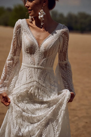 Bohemia Wedding Dresses Flare Sleeves Lace V-Neck Backless Bridal Gowns