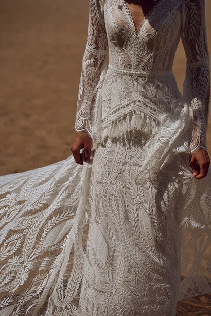 Bohemia Wedding Dresses Flare Sleeves Lace V-Neck Backless Bridal Gowns