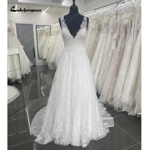 Lakshmigown Vintage V Neck Lace Appliques Backless Wedding Dress for Women Sweep Train Sleeveless 2023 Robe Civil Wedding Gown