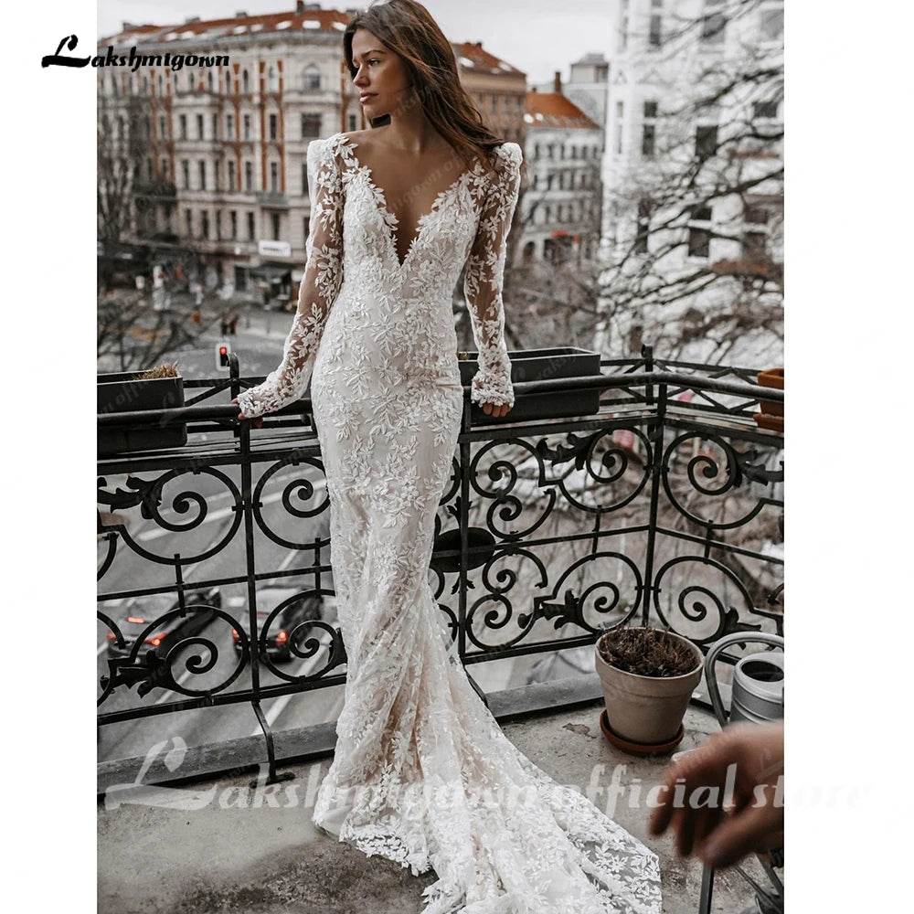 2023 Long-sleeve Wedding Dress with floral lace design spread all over the dress Mermaid Wedding Gwon Robe de mariee