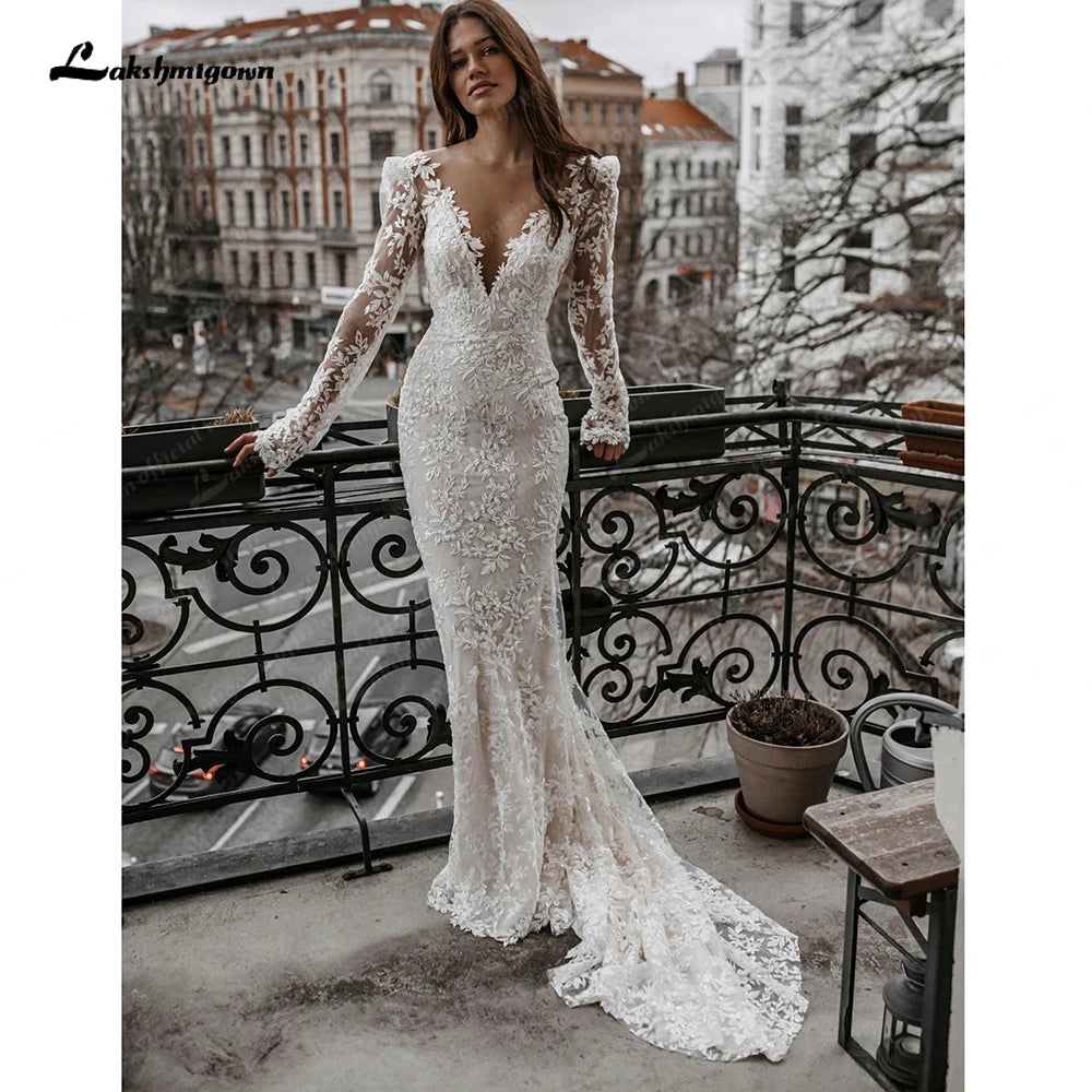2023 Long-sleeve Wedding Dress with floral lace design spread all over the dress Mermaid Wedding Gwon Robe de mariee