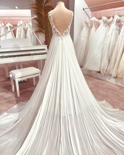 Vestido de novia de gasa con escote en V y corpiño sin forro