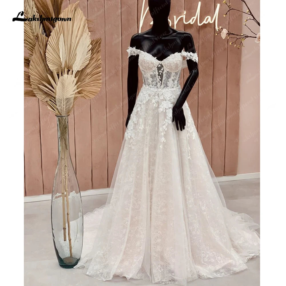 Lakshmigown Modest Beach Boat Neck Lace Appliques Wedding Gown with Short Sleeve Off Shoulder Bridal Dress robe de mariage
