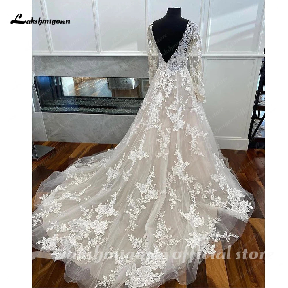 Gorgeous Long Sleeves Full Lace Wedding Dress Modern A-line  Applqiues Bridal Gown Elegant Long Tulle Bride Dresses