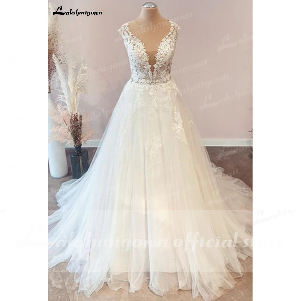2022 A Line Wedding Dress Sleeveless Deep V Neck Lace Aplliqued Open Back Court Train Bridal Gown Robe De Marie