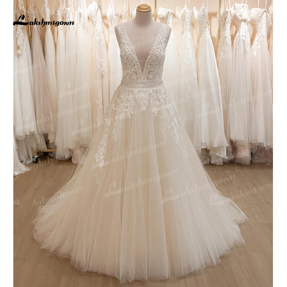 Lakshmigown Wedding Dress Sleeveless Lace Floral Appliqued Deep V Neck Backless Tank trajes de novias largos hochzeitskleid