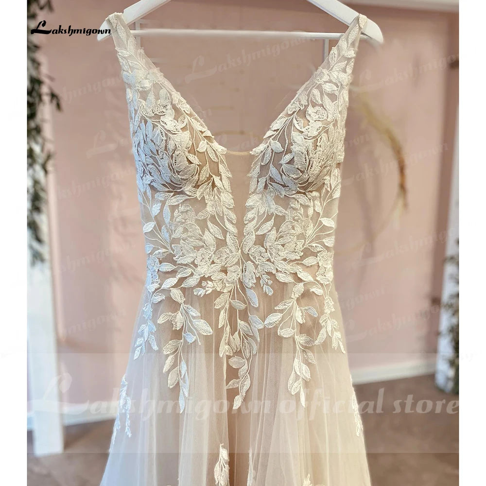 Lakshmigown V Neck Lace Appliques Wedding Dresses Champagne Bridal Gowns A Line Wedding Gown estido de noiva praiano