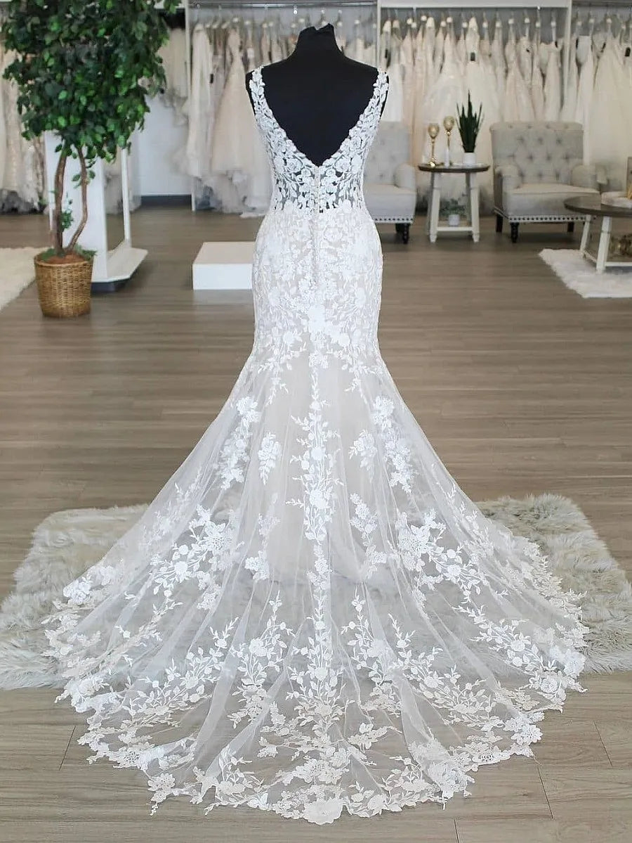 2022 V-Neck Appliques Mermaid Wedding Dresses with Detachable Skirt 2 in 1 Bride Dress Mermaid Chapel Train Luxury Wedding Gowns