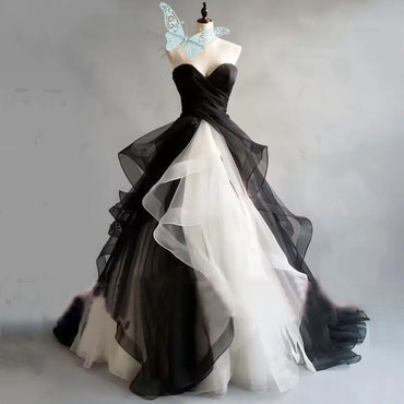 Gothic Black Ball Gown Wedding Dresses Ruched Ruffles Bridal Gowns