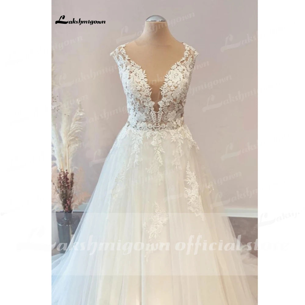 2022 A Line Wedding Dress Sleeveless Deep V Neck Lace Aplliqued Open Back Court Train Bridal Gown Robe De Marie