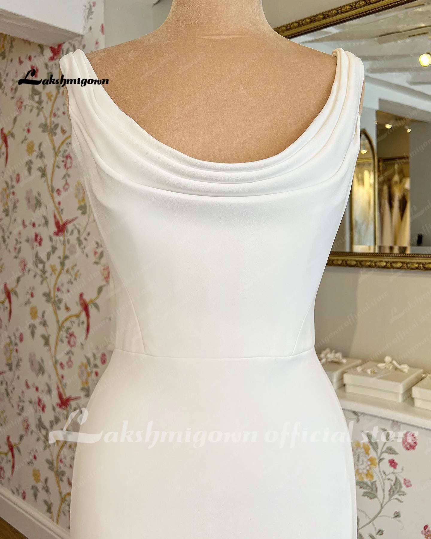 Lakshmigown Simple Crepe Wedding Dress Scoop Neck Tank Bridal Reception Gown vestido de noiva princesa Robe de mariee