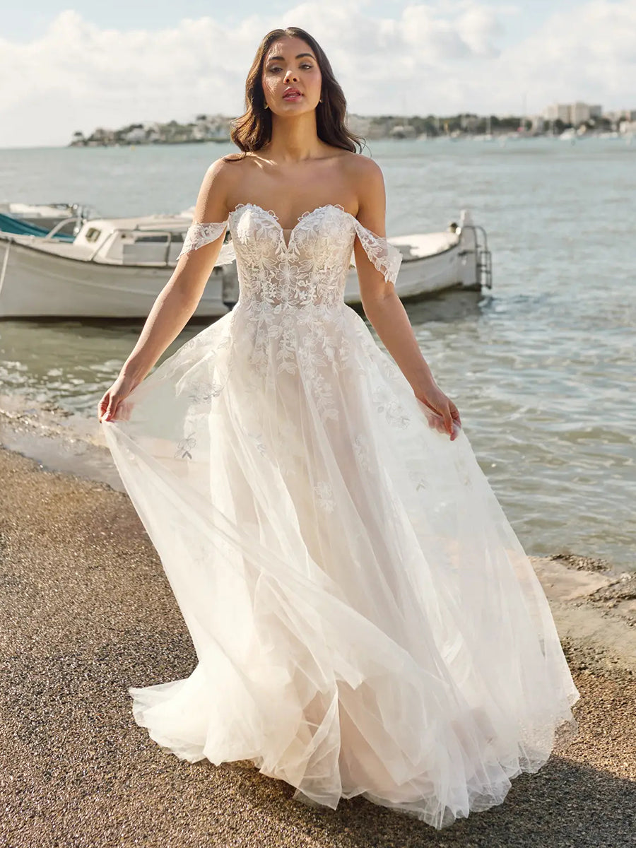 A-Line Off-Shoulder Sweetheart Lace Tulle Wedding Dress with Train