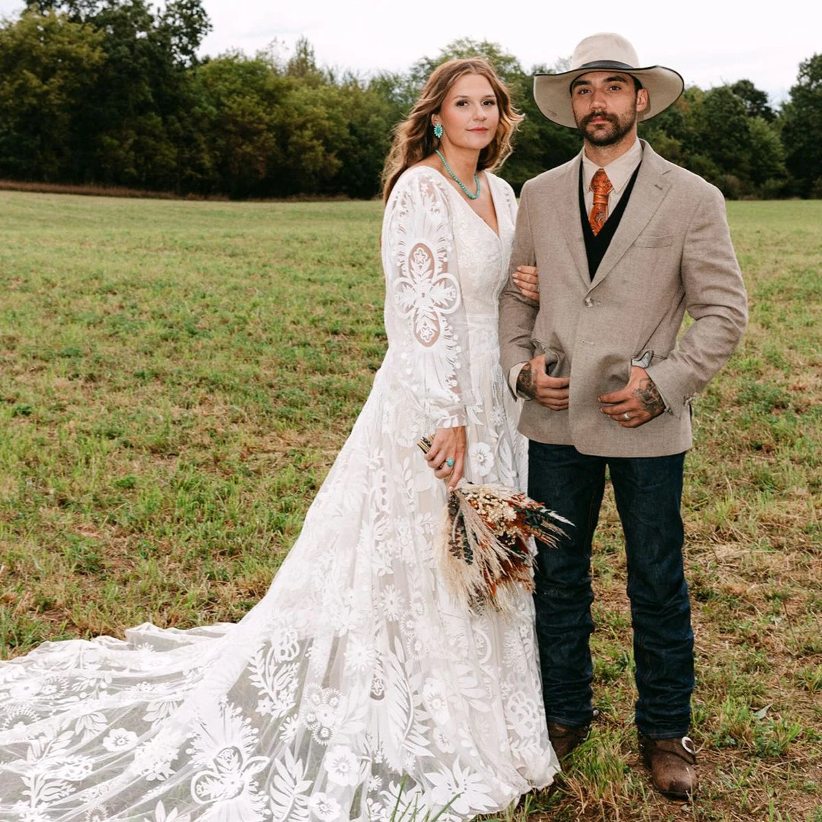 Long Puffy Sleeves Lace Boho Bridal Gowns Tassel Bohemian Beach Wedding Dress