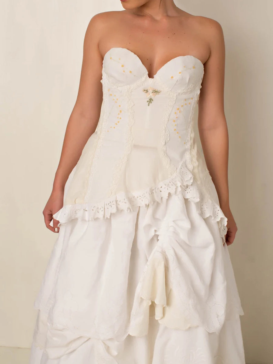 A-Line Sweetheart Corset Tiered Lace Embroidery Wedding Dress