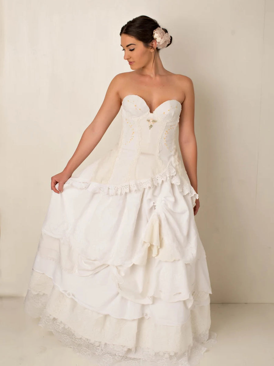 A-Line Sweetheart Corset Tiered Lace Embroidery Wedding Dress